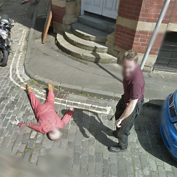 Google,Google Maps,Street View, Что нужно сделать при виде автомобиля Google Street View